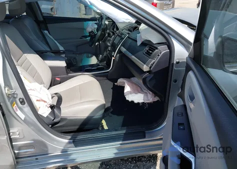 2016 Toyota Camry Se z USA, uszkodzony, nr VIN 4T1BF1FK2GU255737